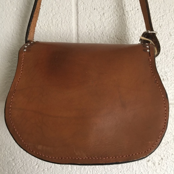 Vintage Round Leather Purse - Picture 7 of 7